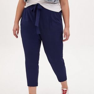TORRID - Navy Crepe Self Tie Tapered Pant- Size 5 - Brand New With Tags!!